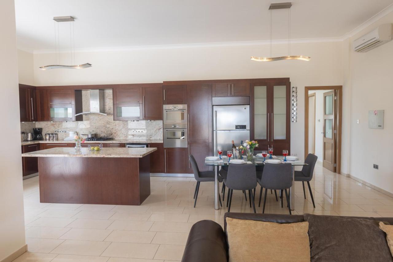 פרוטאראס Sparta Luxury Villa מראה חיצוני תמונה