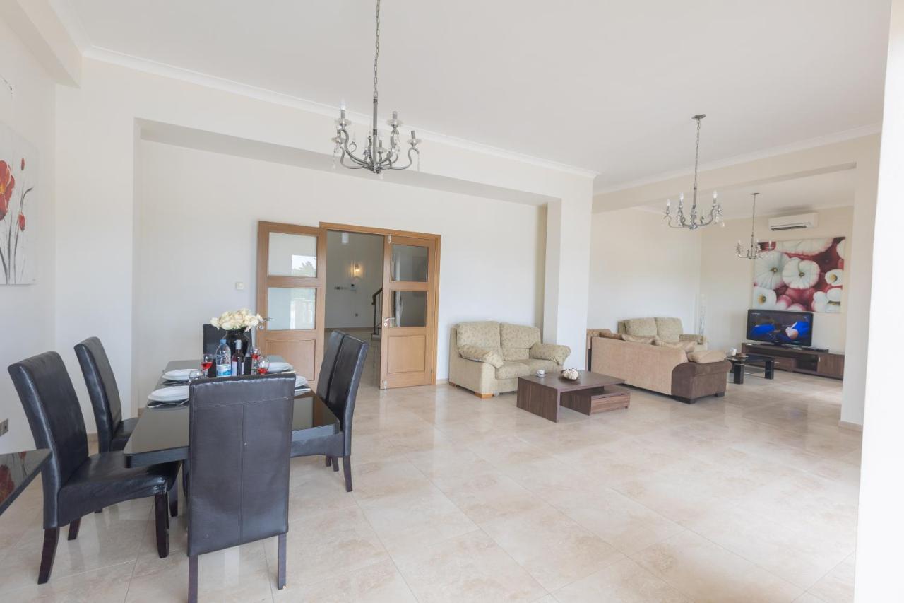 פרוטאראס Sparta Luxury Villa מראה חיצוני תמונה
