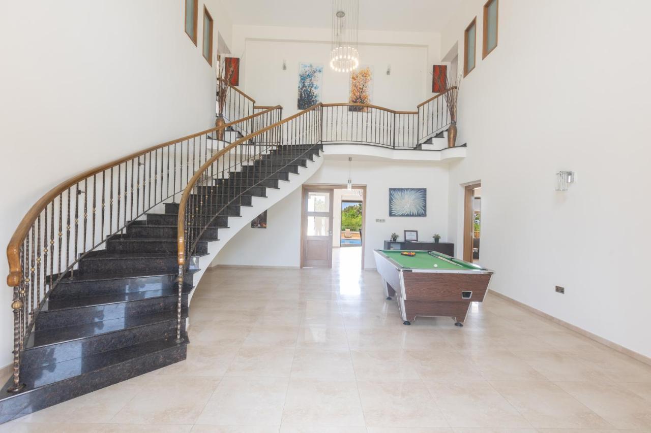 פרוטאראס Sparta Luxury Villa מראה חיצוני תמונה