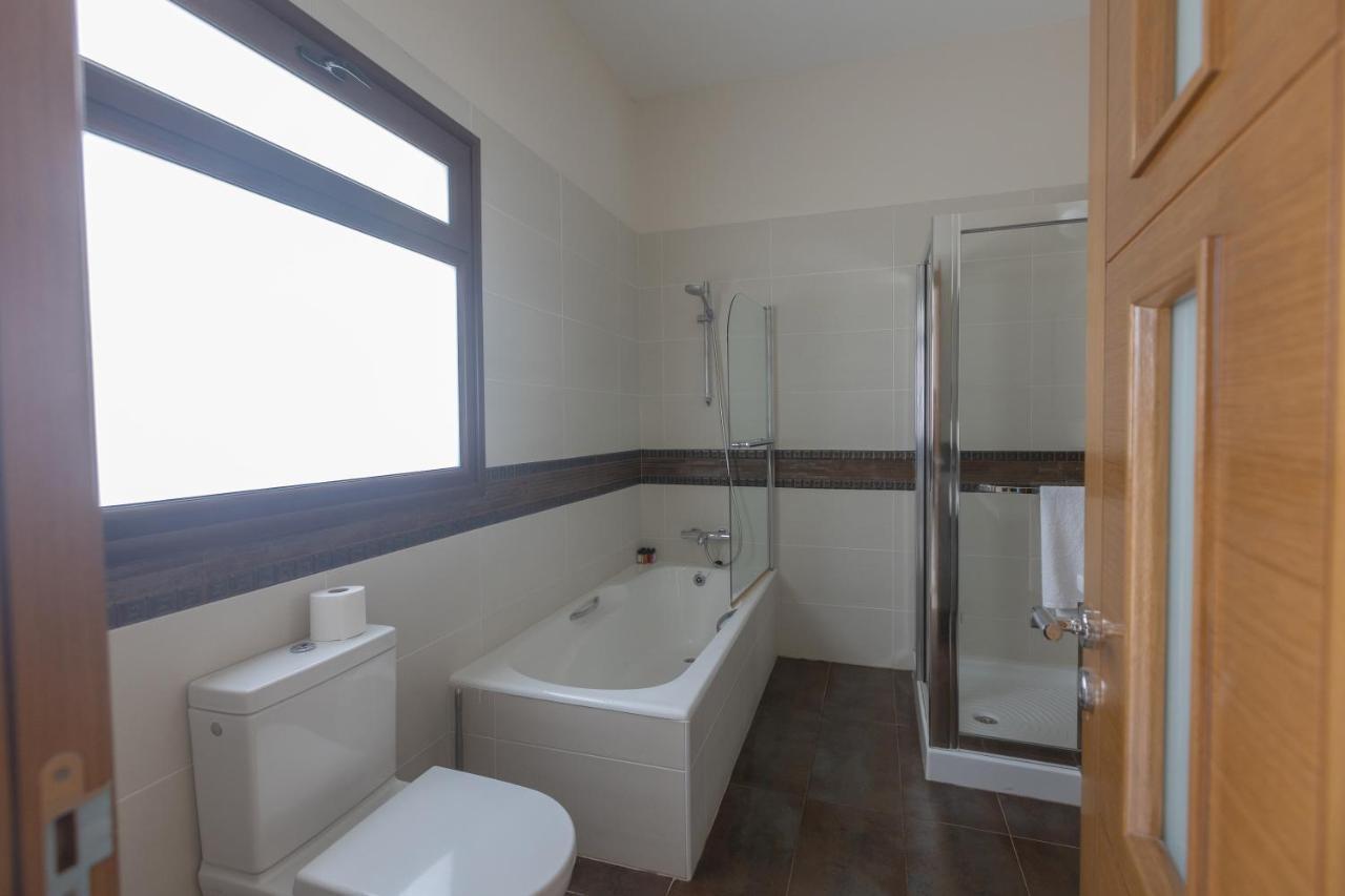 פרוטאראס Sparta Luxury Villa מראה חיצוני תמונה