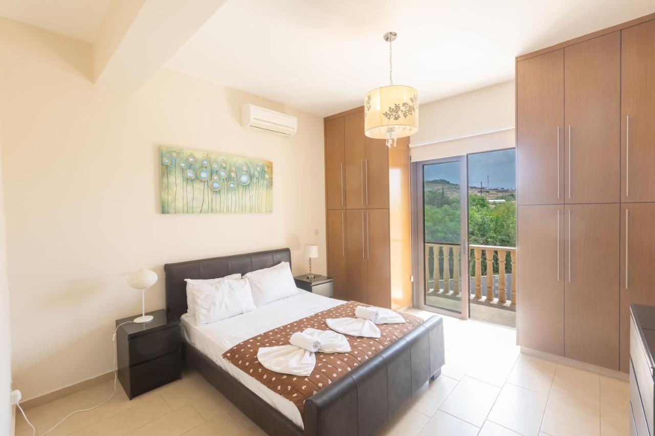פרוטאראס Sparta Luxury Villa מראה חיצוני תמונה