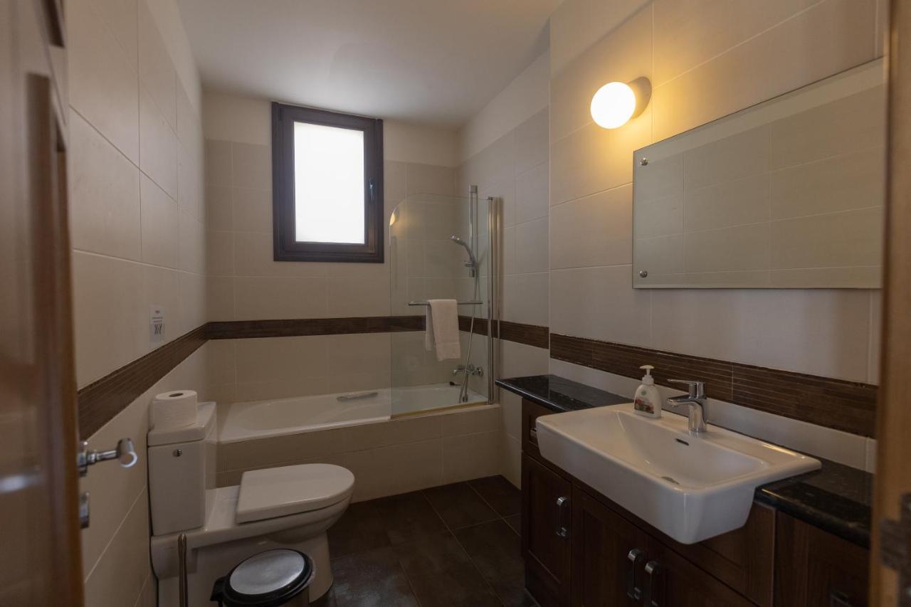 פרוטאראס Sparta Luxury Villa מראה חיצוני תמונה